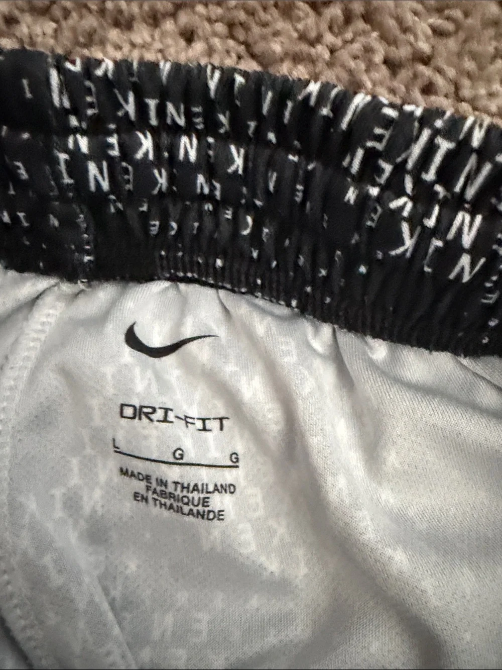 Nike youth large